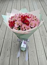 Букет цветов из:  Альстромерии в Александрийской Ставропольского края