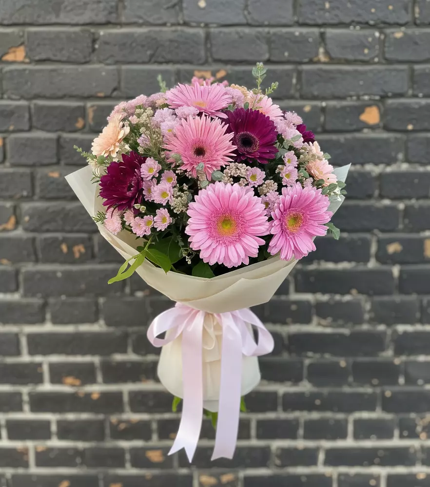Букет цветов из: Герберы и Хризантемы в Александрийской Ставропольского края