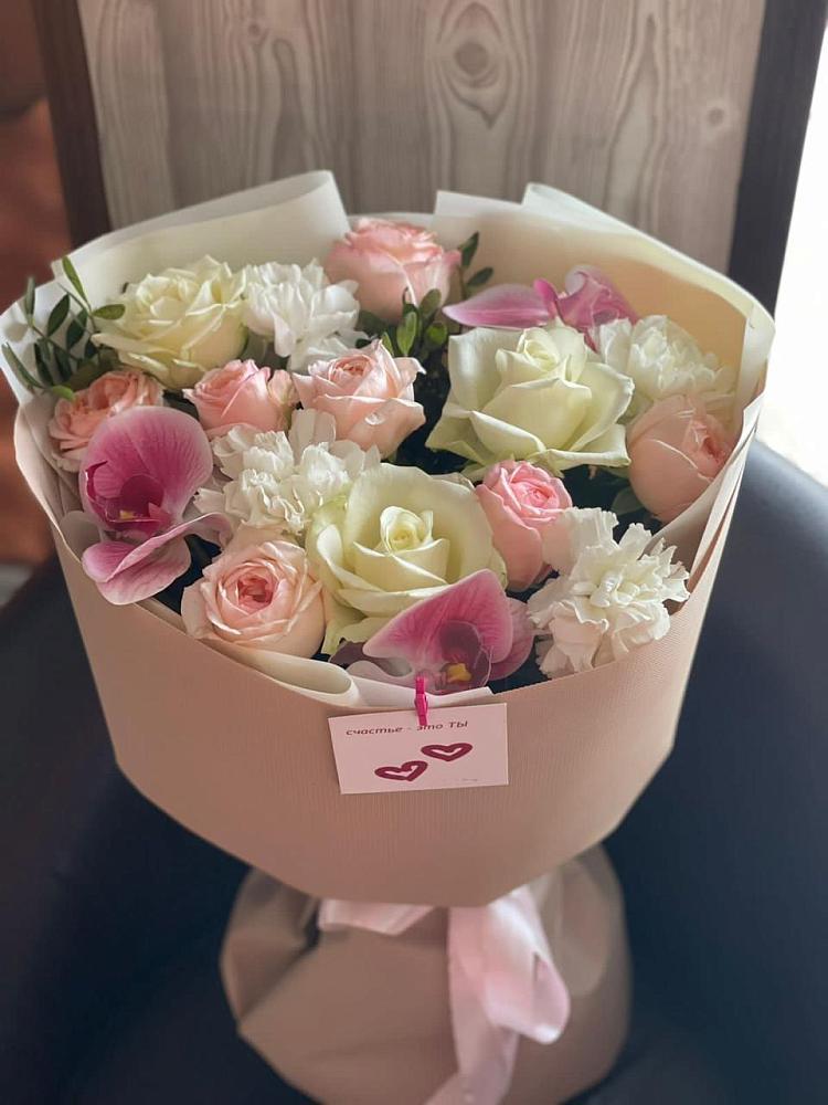 Букет цветов из: Орхидеи, Розы и Гвоздики в Александрийской Ставропольского края