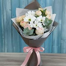 Букет цветов из:  Хризантемы и Розы в Александрийской Ставропольского края