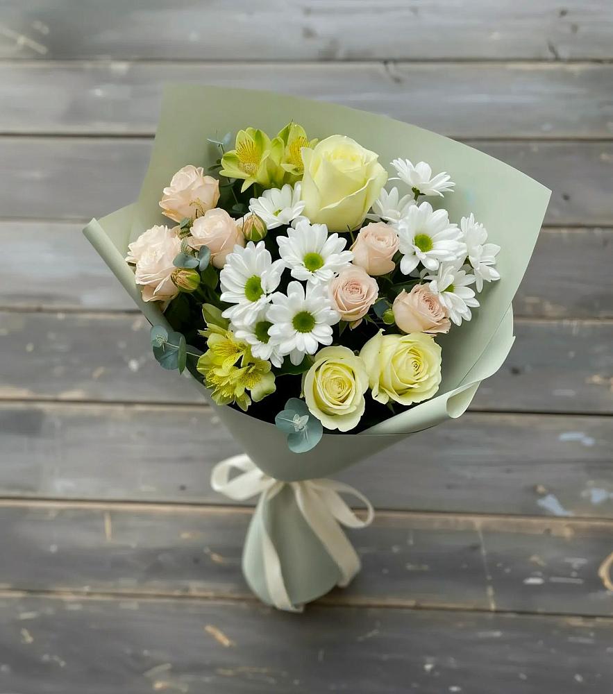 Букет цветов из: Альстромерии, Розы и Хризантемы в Александрийской Ставропольского края