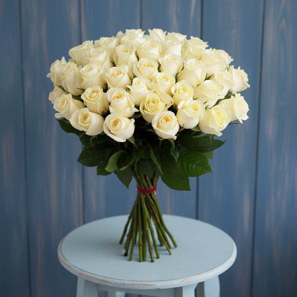 Букет 51 Белая роза Эдлесс Лав в Александрийской Ставропольского края