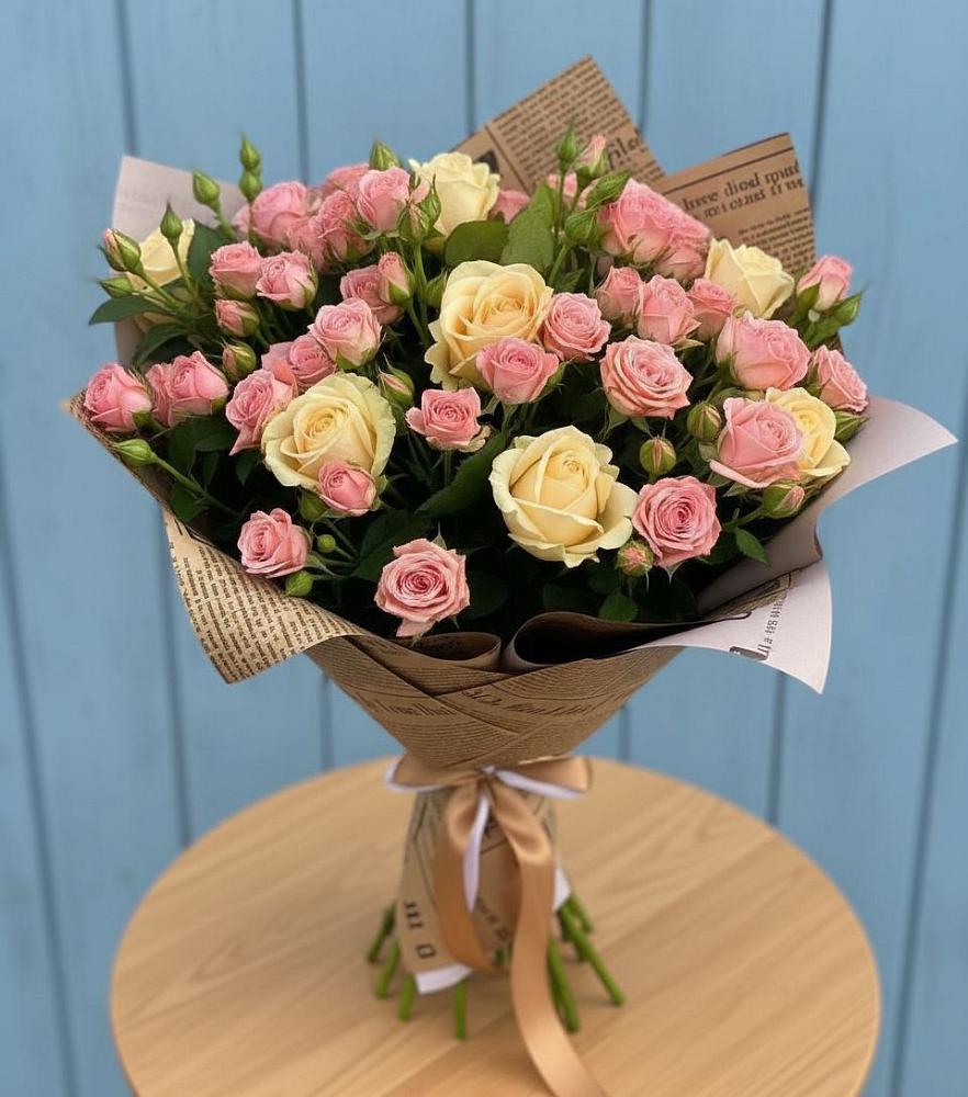 Букет цветов из: Розы в Александрийской Ставропольского края