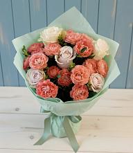 Букет цветов из:  Розы в Александрийской Ставропольского края