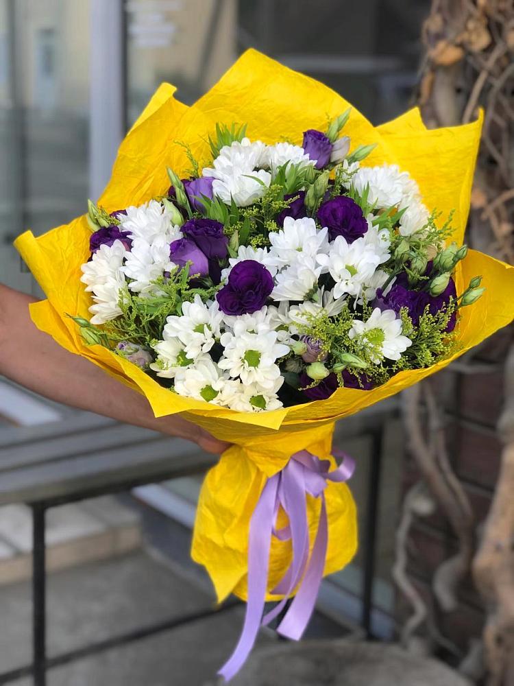 Букет цветов из: Ирисы, Хризантемы и Ромашки в Александрийской Ставропольского края