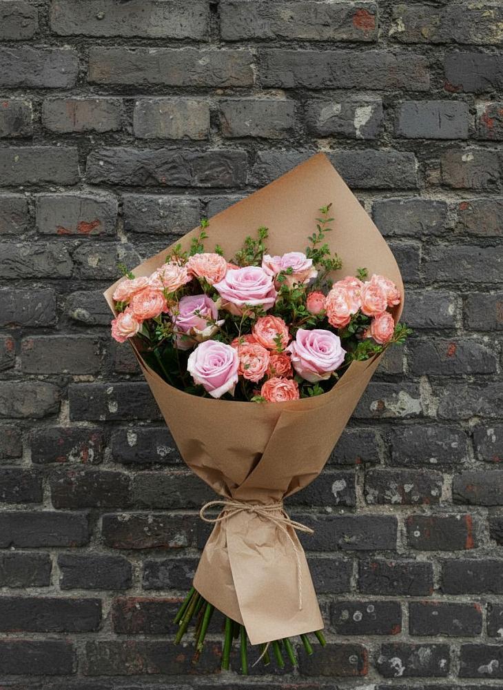 Букет цветов из: Розы в Александрийской Ставропольского края