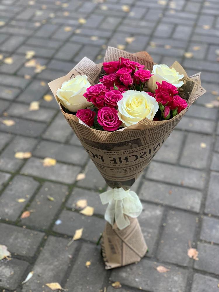 Букет цветов из: Розы в Александрийской Ставропольского края