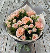 Букет цветов из:  Розы в Александрийской Ставропольского края